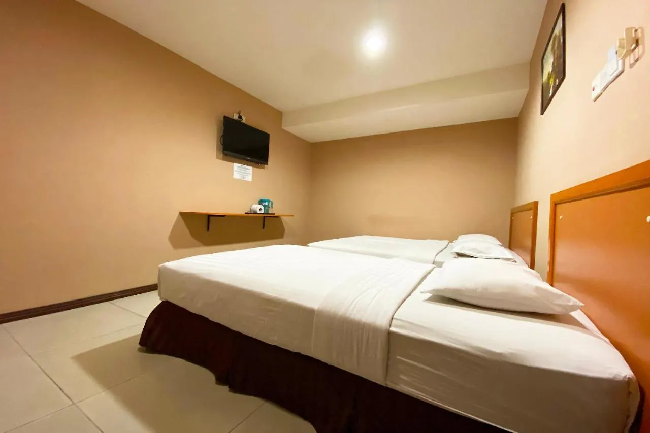 Oyo 90108 Hotel Kaya Kota Kinabalu 2*,  Malaysia