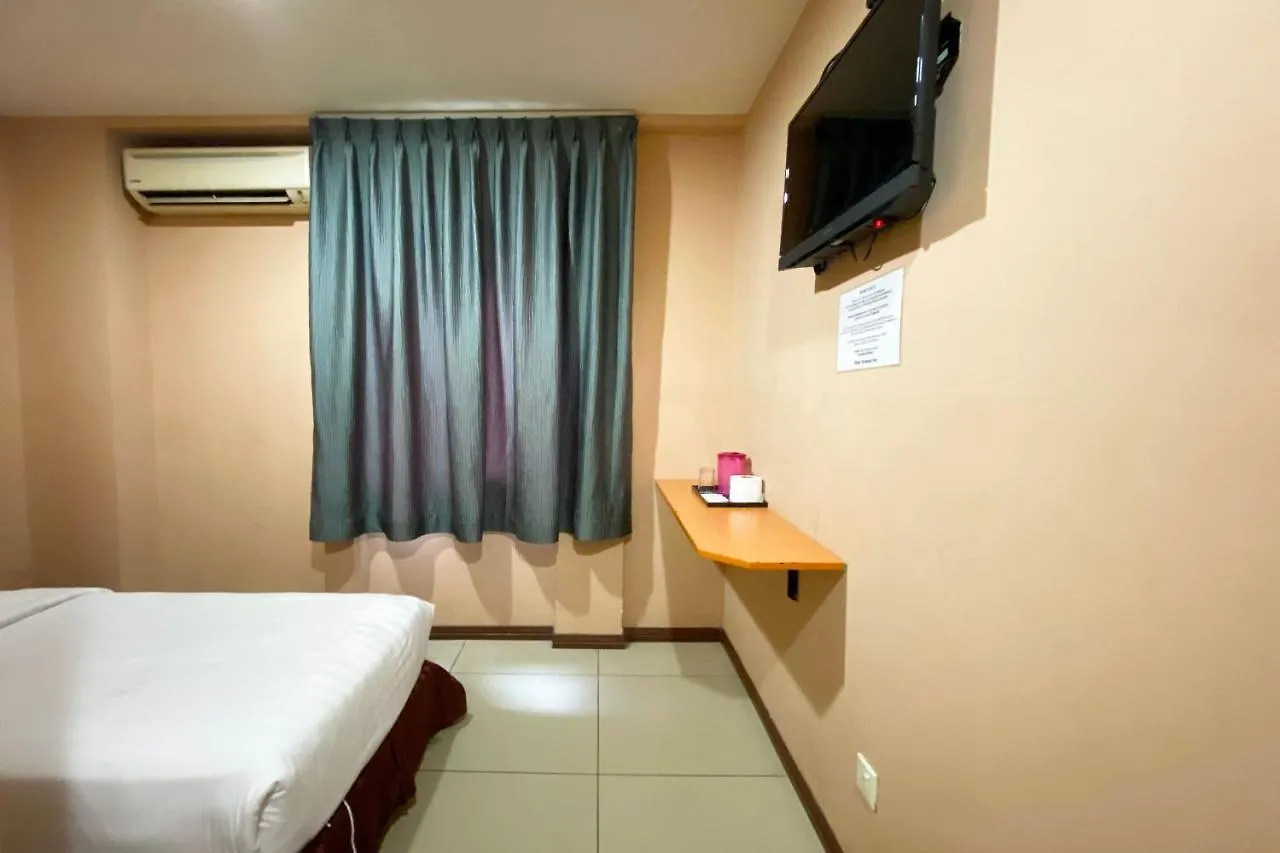 Oyo 90108 Hotel Kaya Kota Kinabalu 2*,